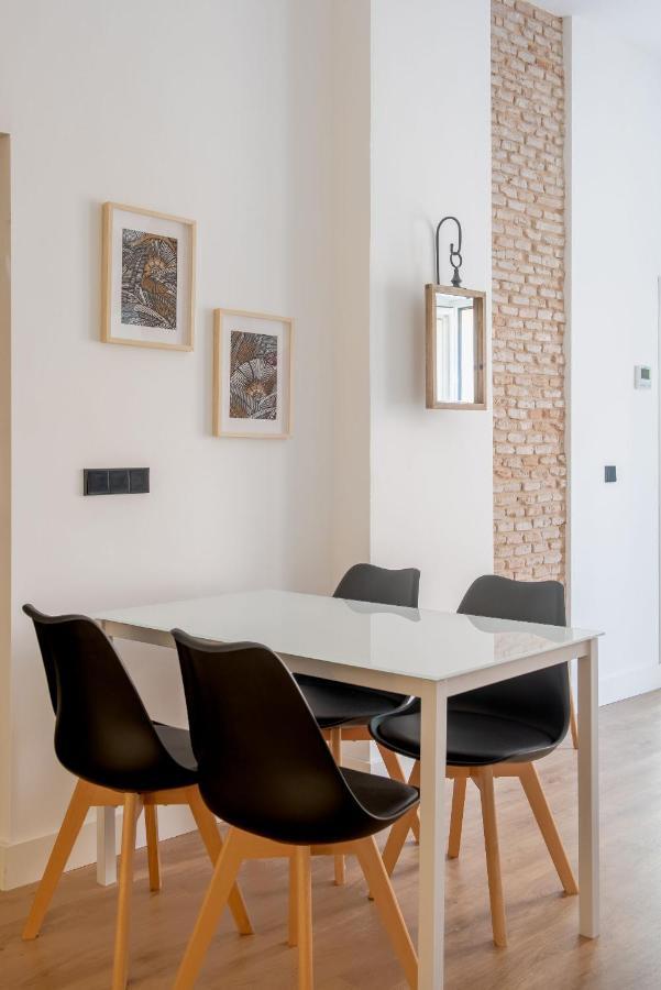 Hommyhome Conteros Cathedral Apartments Sevilla Exteriör bild